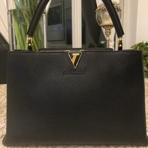 Louis Vuitton Black MM Capucines Taurillon Leather
